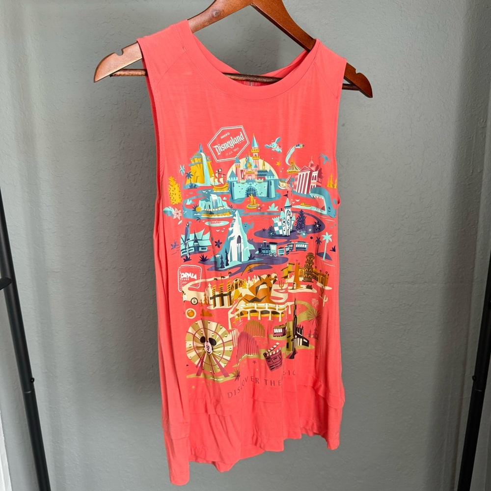 Disneyland Tank - EUC - M